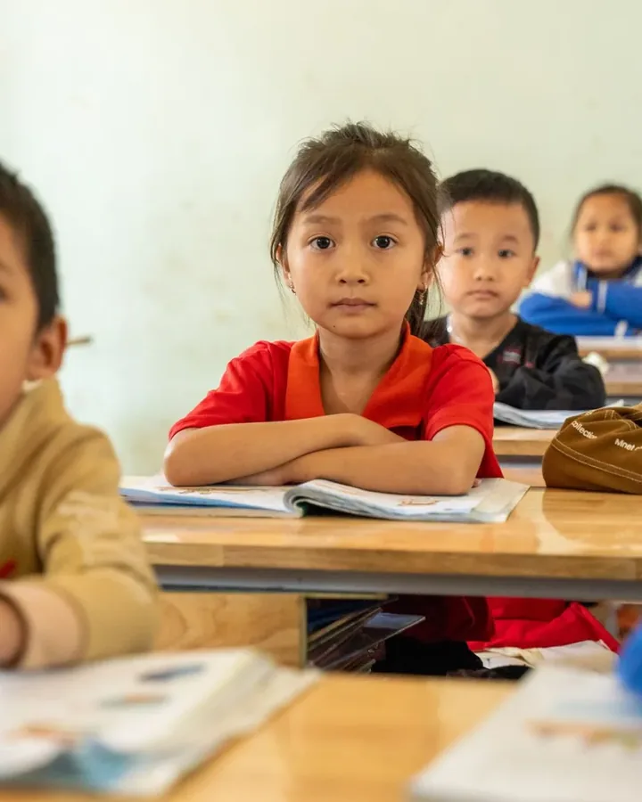 Phòng học sáng sủa